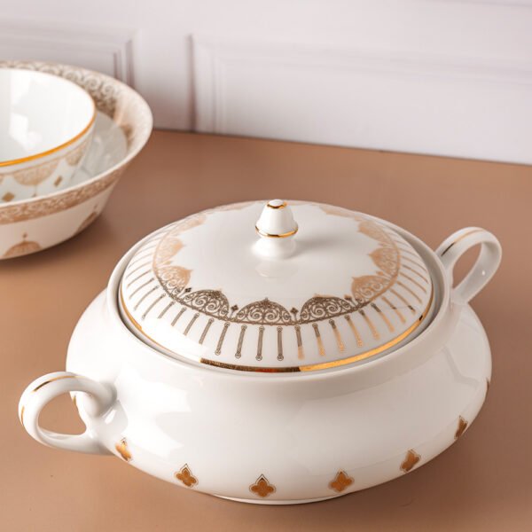 Porcelain Casserole With Handle