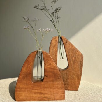 Adri Vase