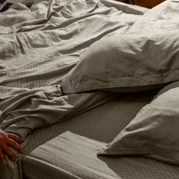 Greige Grid Jacquard King Flat Sheet Set | 2 Pillow Covers