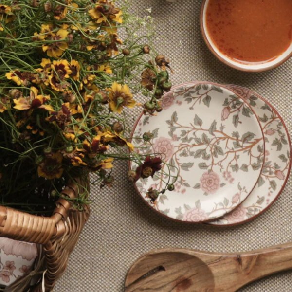 Single Dreamy Floral Tea Plate - Image 2