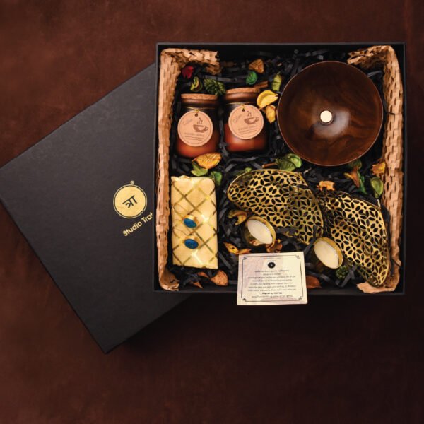 Handmade with Love
Gift Box - Image 2