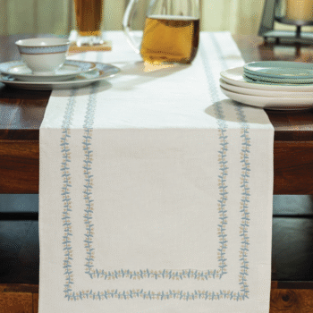 Hanan Table Runner