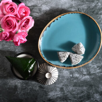 Ocevia Handcrafted Ceramic Platter with Gold Rim