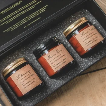 Luxe gift box- Set of 3 scented candles:
Moon River, Library and Love Letters