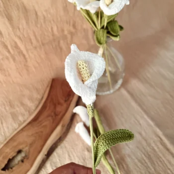 White Crochet Peace Lily - Single