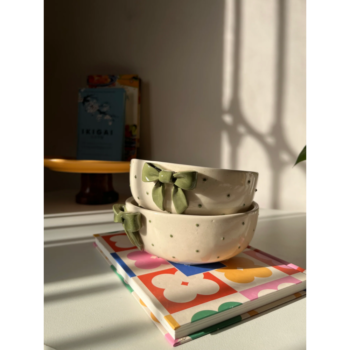 Green Ribbon Bowl