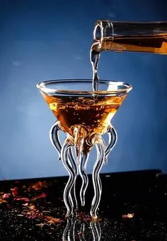 Handcrafted Jellyfish Cocktail Glass | Artistic Borosilicate Martini Glasses | Unique Marine-Inspired Stemware for Cocktails, Mocktails & Home Bar